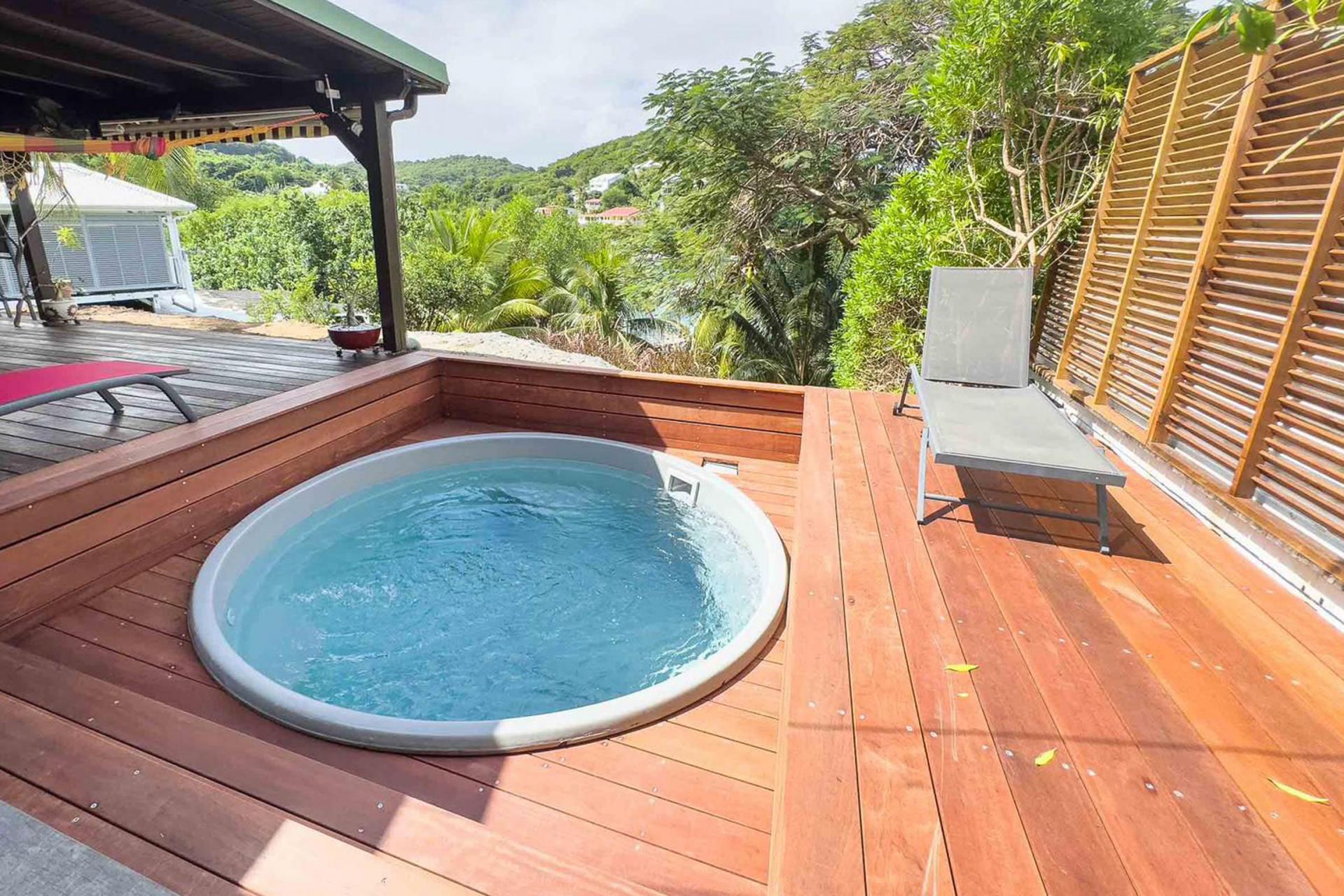 2 Location-villa-martinique-le-robert_piscine